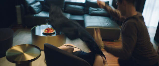 Angelina Zagrebina nude, etc – Pochemu ty (2024)