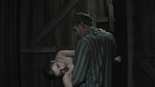 Eva Olhova nude– The Tattooist of Auschwitz (Tatér z Osvětimy) s01e03 (2024)