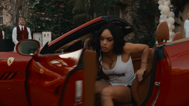 Cleopatra Coleman sexy – Clipped s01e01-02 (2024)