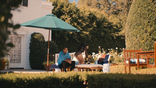 Cleopatra Coleman sexy – Clipped s01e01-02 (2024)