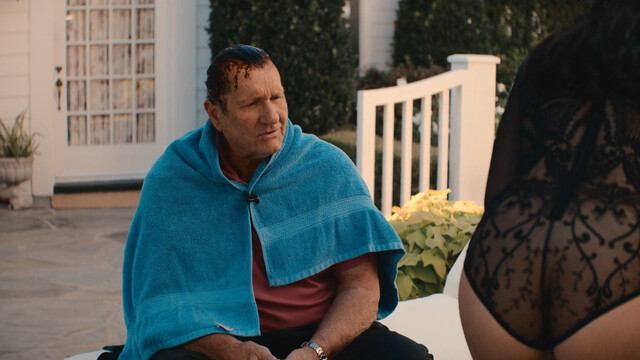 Cleopatra Coleman sexy – Clipped s01e01-02 (2024)