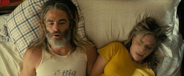 Annette Bening sexy – Poolman (2023)