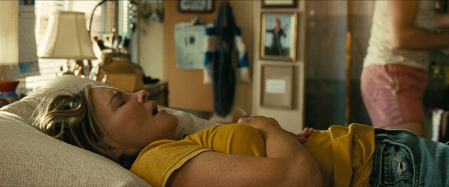 Annette Bening sexy – Poolman (2023)