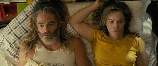 Annette Bening sexy – Poolman (2023)