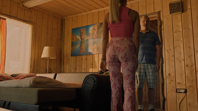 Ineta Stasiulyte sexy – Milijonieriaus palikimas (2023)