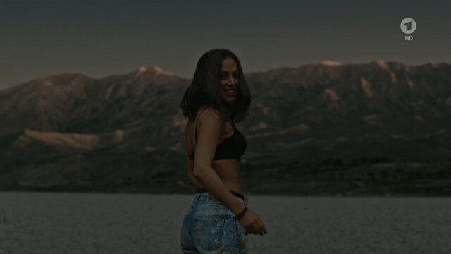 Mona Pirzad sexy – Liebe auf Persisch (2018)