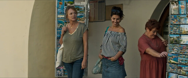 Emma Suárez sexy – Window to the Sea (Una ventana al mar) (2019)