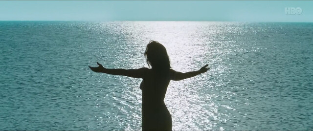 Emma Suárez sexy – Window to the Sea (Una ventana al mar) (2019)