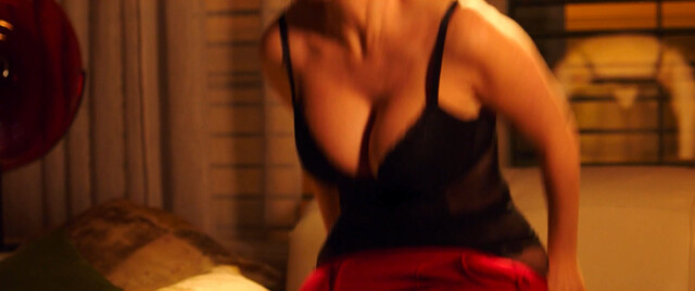 Sílvia Abril sexy – Bajo el mismo techo (2019)