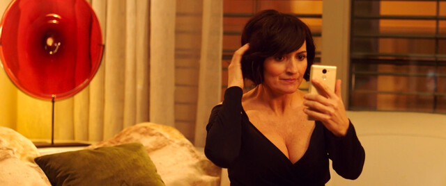 Sílvia Abril sexy – Bajo el mismo techo (2019)