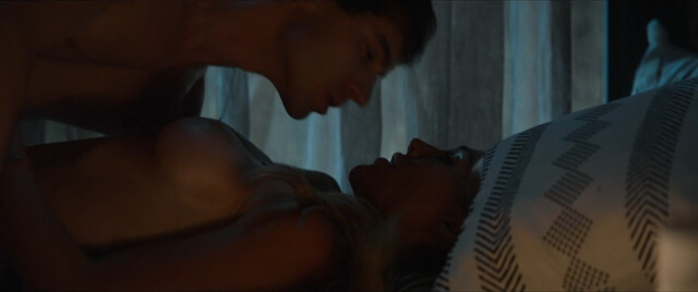 Meryem Uzerli nude – Ru s01e03 (2024)