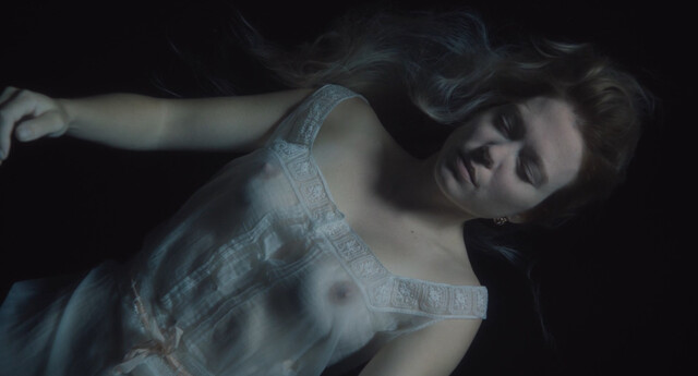 Léa Seydoux nude – The Beast (La bête) (2023)