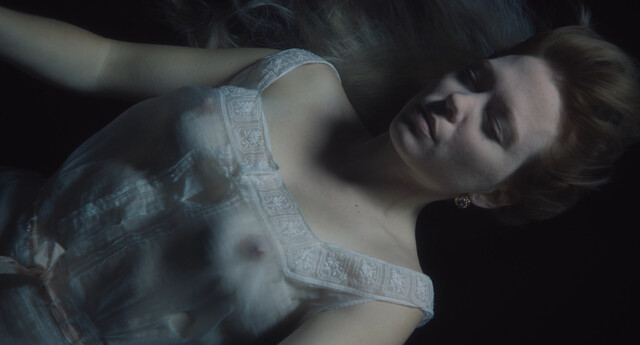 Léa Seydoux nude – The Beast (La bête) (2023)