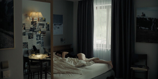 Magdalena Wieczorek nude – A Simple Matter (Prosta Sprawa) s01e03 (2024)