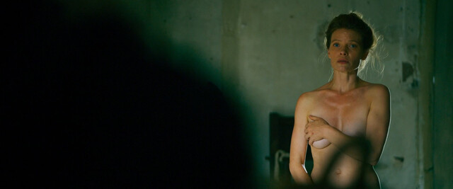 Mélanie Thierry nude – Party of Fools (Captives) (2023)