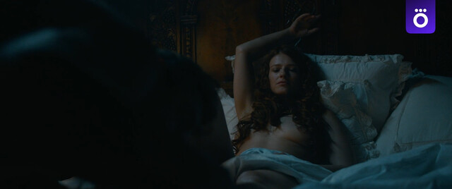 Sofya Ernst nude – Zoloto Umalty (2024)