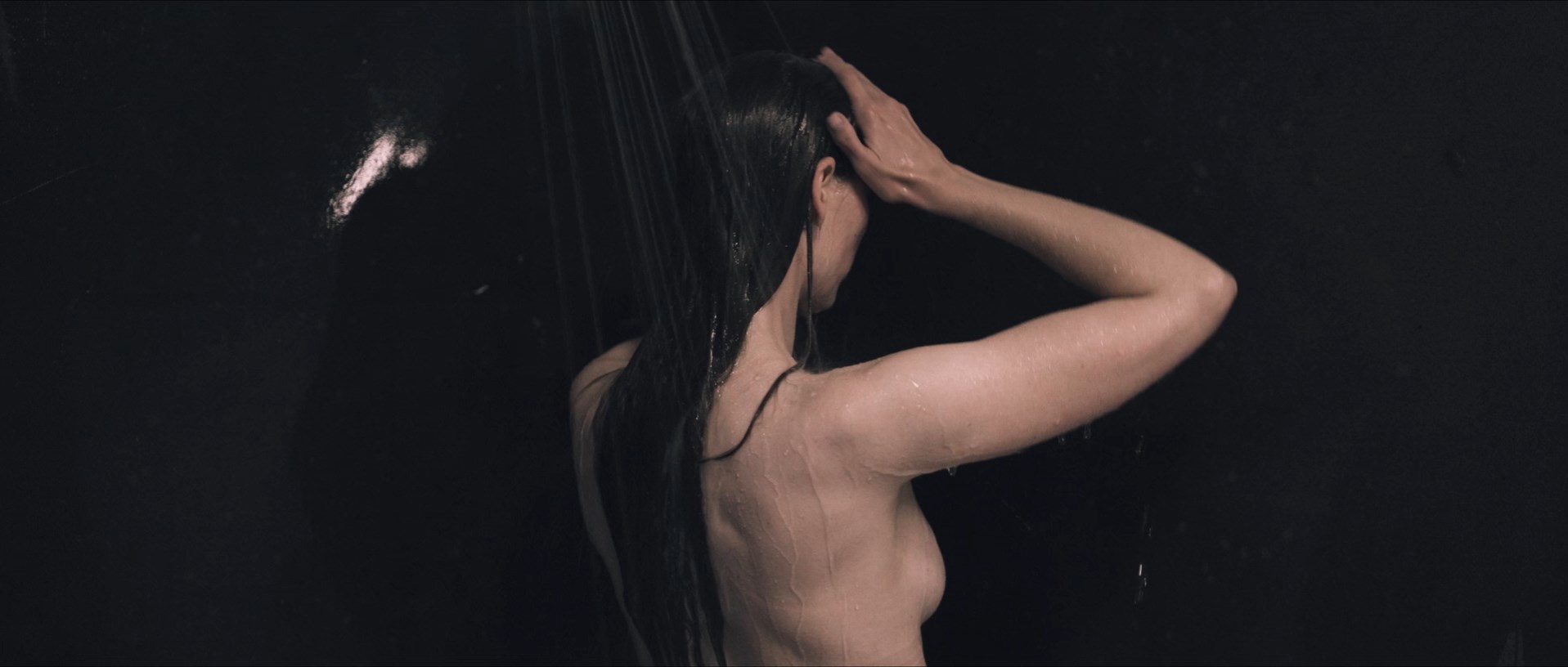 Felicia Rylander sexy – Cora (2024)