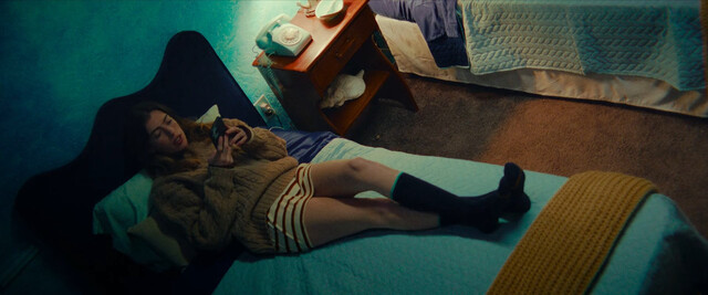 Clara McGregor sexy – Bleeding Love (2024)