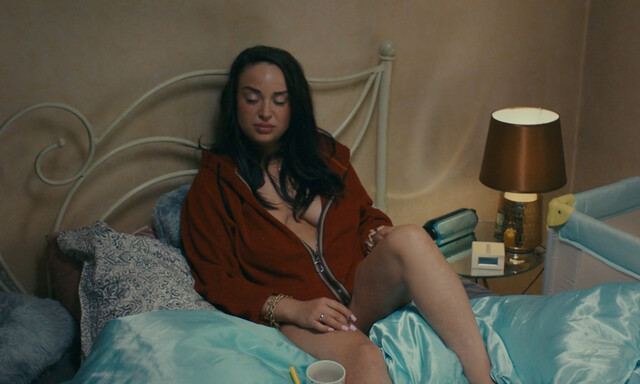 Eva Huault sexy – Le dernier des Juifs (2024)