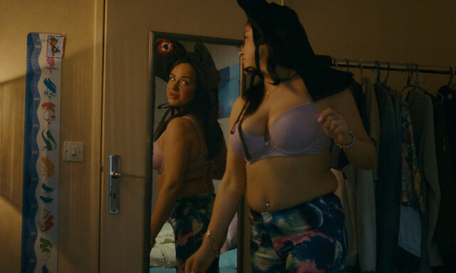 Eva Huault sexy – Le dernier des Juifs (2024)