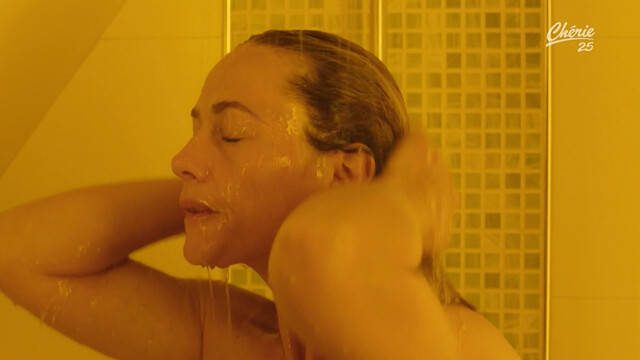 Cecile de France sexy – In Harmony (En équilibre) (2015)