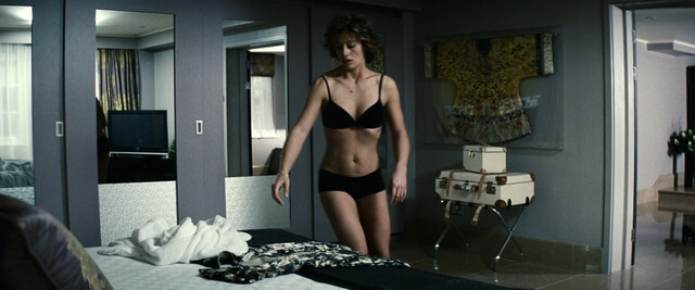 Cécile De France sexy – Hereafter (2010)