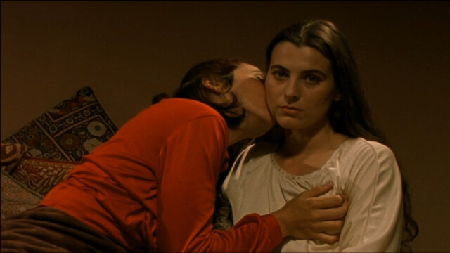 Cecile de France nude – Every Night (Toutes les nuits) (2001)