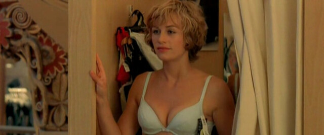 Cecile de France nude – L'Art (délicat) de la séduction (2001)