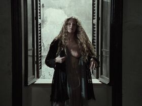 Domiziana Giordano nude – Nostalghia (1983)