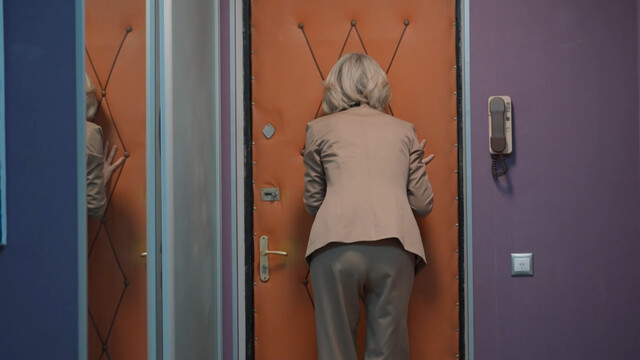 Julietta Gering sexy – Poka nikto ne znayet s01e01e05e06 (2023-2024)