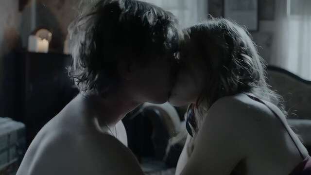 Magda Apanowicz nude – Dead Souls (2012)