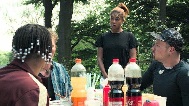 Larissa Sirah Herden sexy – Player of Ibiza s01e02 (2024)