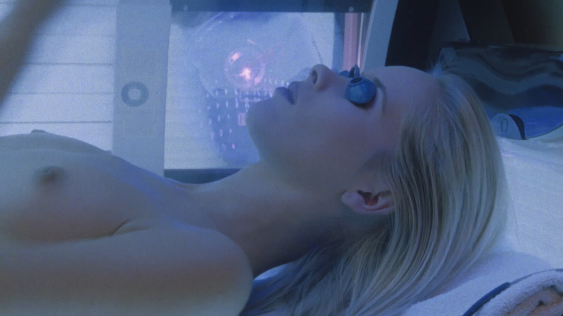 Sylvia Leifheit nude – Der Pfundskerl s02e01 (2000)