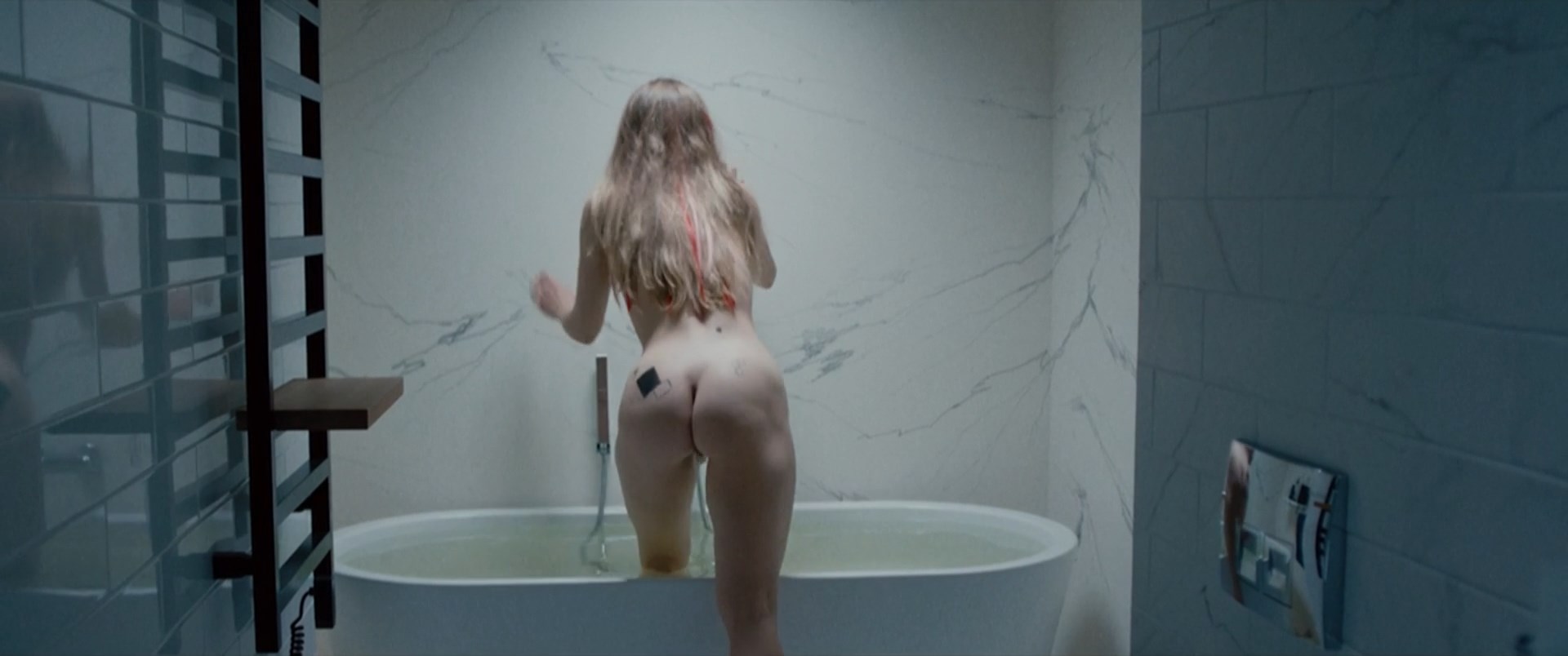 Anastasiya Pustovit nude – Between Us (Mezhdu nami) (2021)