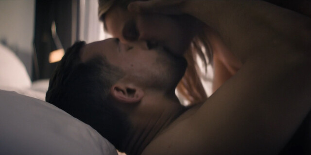 Elisabeth Moss sexy – The Veil s01e03 (2024)