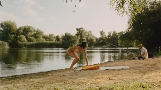 Meda Andreea Victor nude – The Trip - Excursia (Insula) (2021-2022)