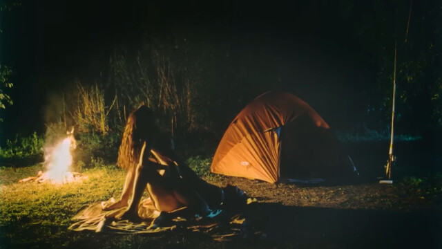 Meda Andreea Victor nude – The Trip - Excursia (Insula) (2021-2022)