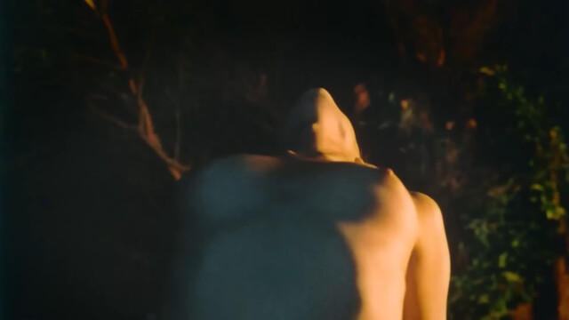 Meda Andreea Victor nude – The Trip - Excursia (Insula) (2021-2022)