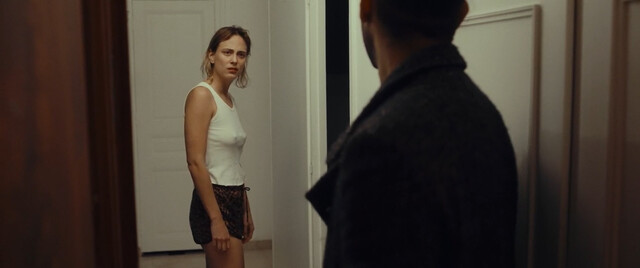 Nora Arnezeder nude – L'enfant du paradis (2022)