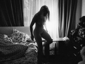 Ilinca Manolache nude – Do Not Expect Too Much from the End of the World (Nu astepta prea mult de la sfârsitul lumii) (2023)