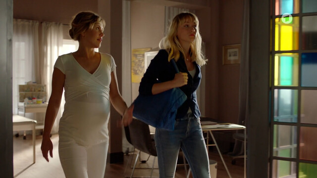 Wolke Hegenbarth sexy – Toni, männlich, Hebamme s01e04 (2020)