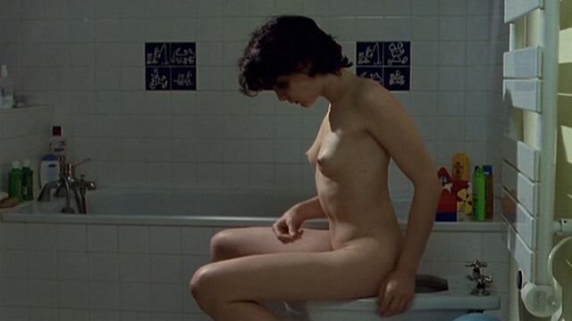 Anne Coesens nude – Le secret (2000)