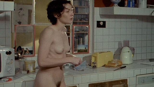 Anne Coesens nude – Le secret (2000)