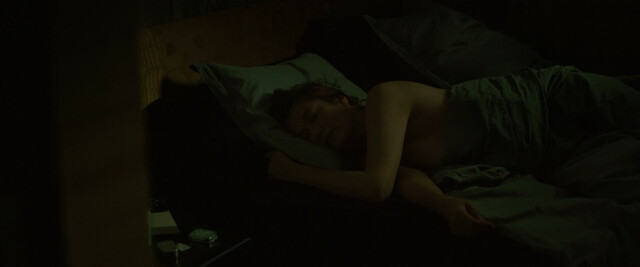 Emmanuelle Devos sexy – A Silence (Un silence) (2023)