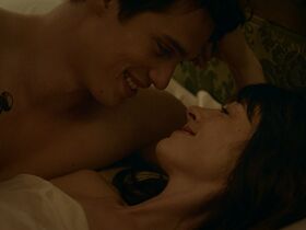 Anne Hathaway sexy – The Idea of You (2024)