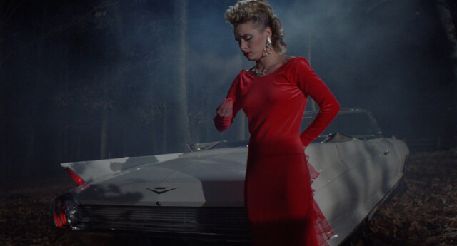 Trine Michelsen nude – Specters (Spettri) (1987)