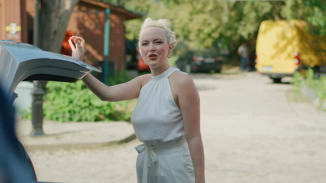 Mariya Shorokhova sexy – V dvukh shagakh ot schastya s01e01e04 (2024)