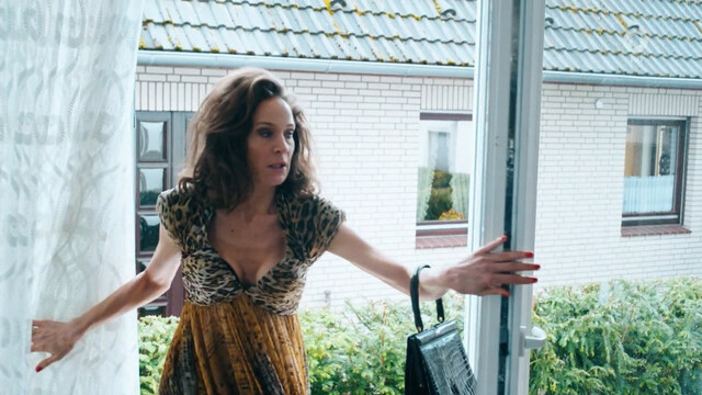 Jeanette Hain sexy – Tödliches Comeback (2018)