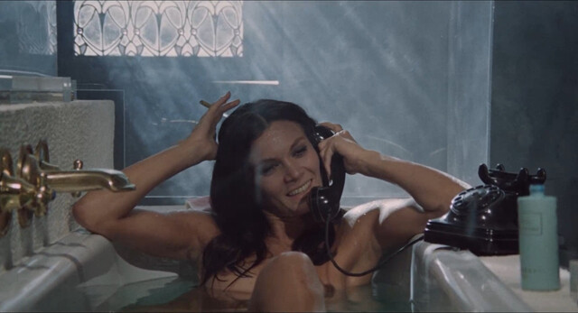 Florinda Bolkan nude – Indagine su un cittadino al di sopra di ogni sospetto (1970)