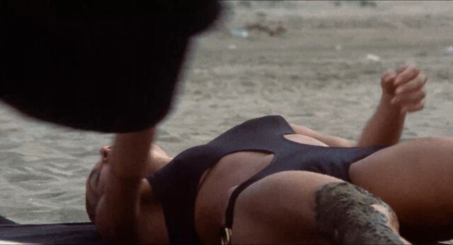 Florinda Bolkan nude – Indagine su un cittadino al di sopra di ogni sospetto (1970)